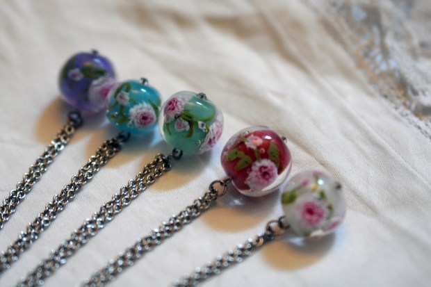 Collier perle de verre marie antoinette la bohème bohème artiste